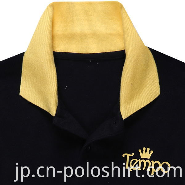 Men Polo Shirt with Contrast Collar and Cuffs